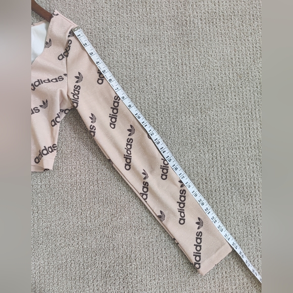 Adidas Athletic Crop Top -Size M - Picture 4 of 9